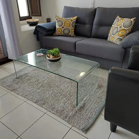 Sea View 3 Apartment *