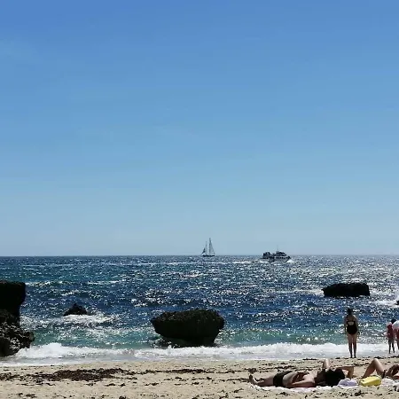 Sea View 3 アパート *