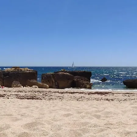 Sea View 3 アパート *